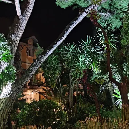 Bon Abri - Maison Sanaryenne فندق 3*